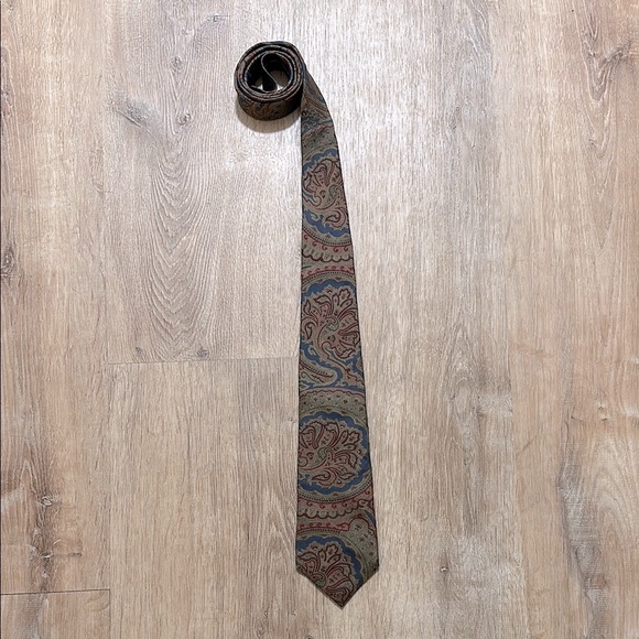 PIERRE CARDIN | Paisley Patterned Silk Tie - Picture 2 of 4